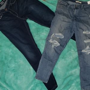Womans  2 for 1 levis jeans